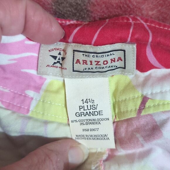 SIZE 14 Arizona jeans capri pants - Picture 3 of 3